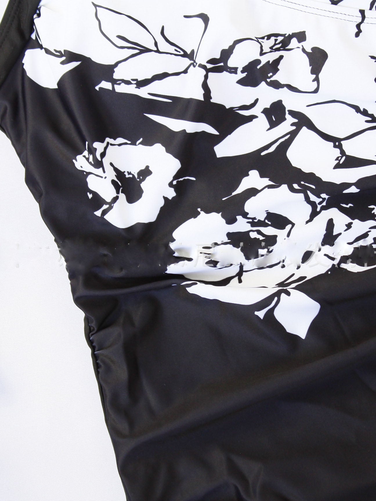 <tc>Plus size monokini Hepsie črn</tc>