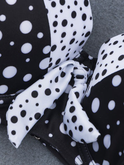 <tc>Bikini z visokim pasom Helaine črn</tc>