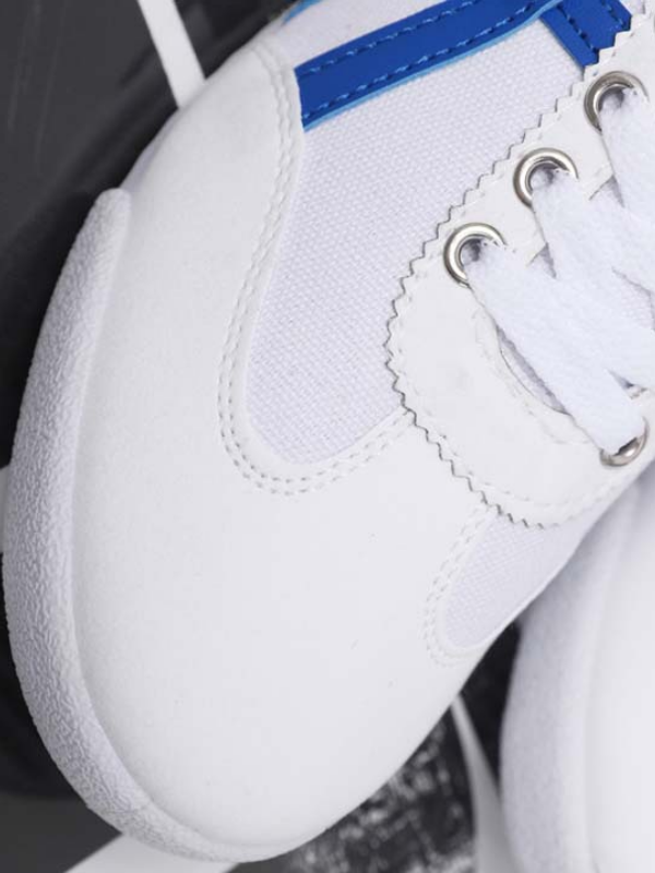 <tc>SUPERGE HLAWENTY bele</tc>