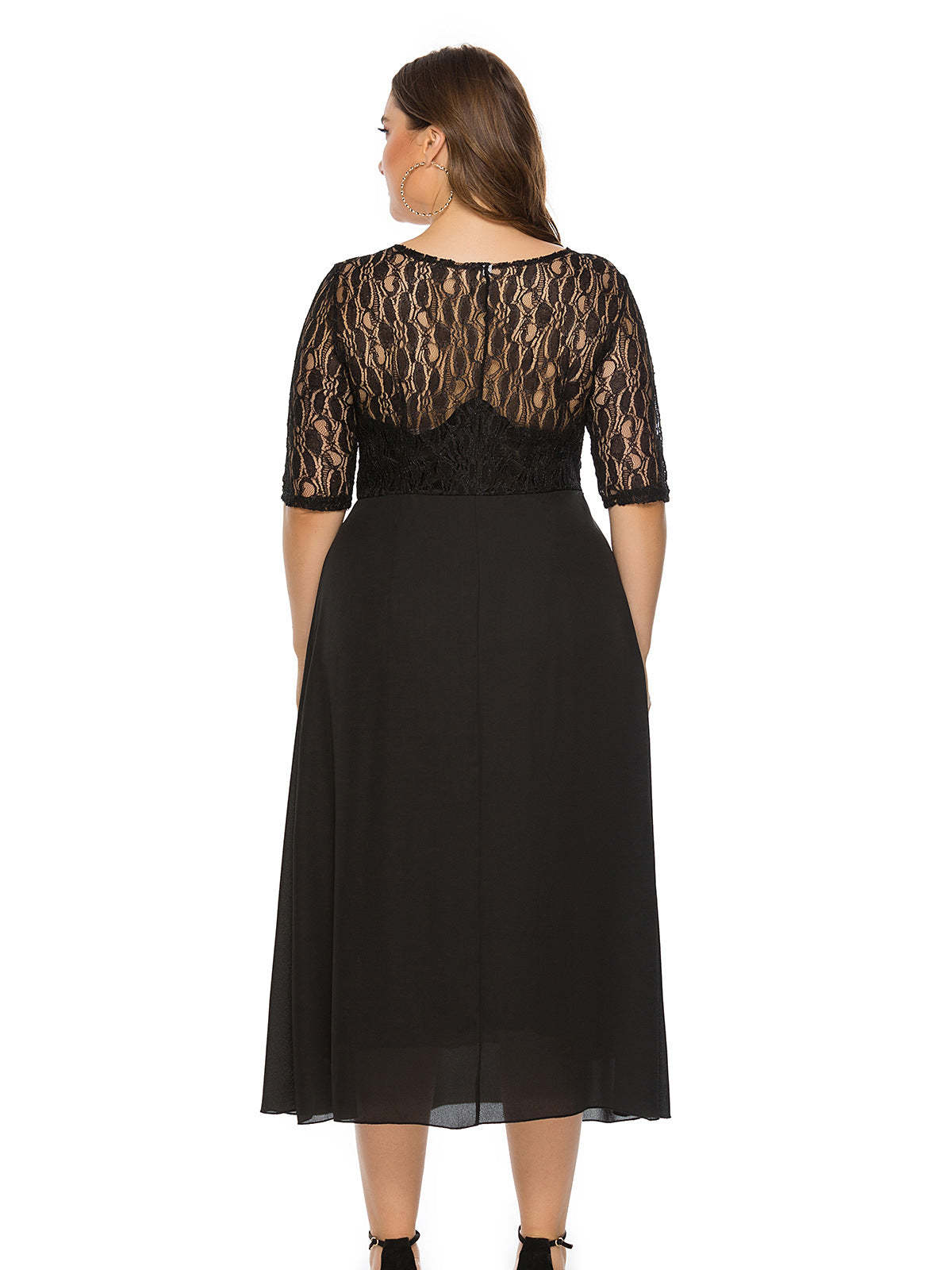 <tc>ELEGANTNA PLUS SIZE OBLEKA NEUS črna</tc>