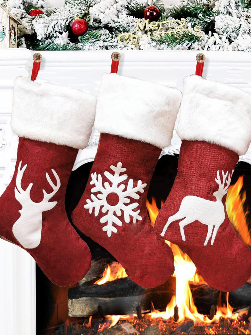 <tc>Dekoracija kalėdų dovanų maišelis "kojinės" Marry raudona (pakuotėje 3 vnt.)</tc>